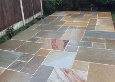 Indian Mix / Buff Patio Paving
